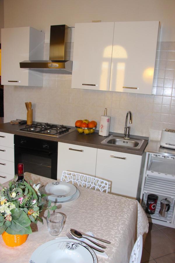 Апартаменты Casa Laila&Lisa - Immobiliare Azzurra Бардолино Экстерьер фото