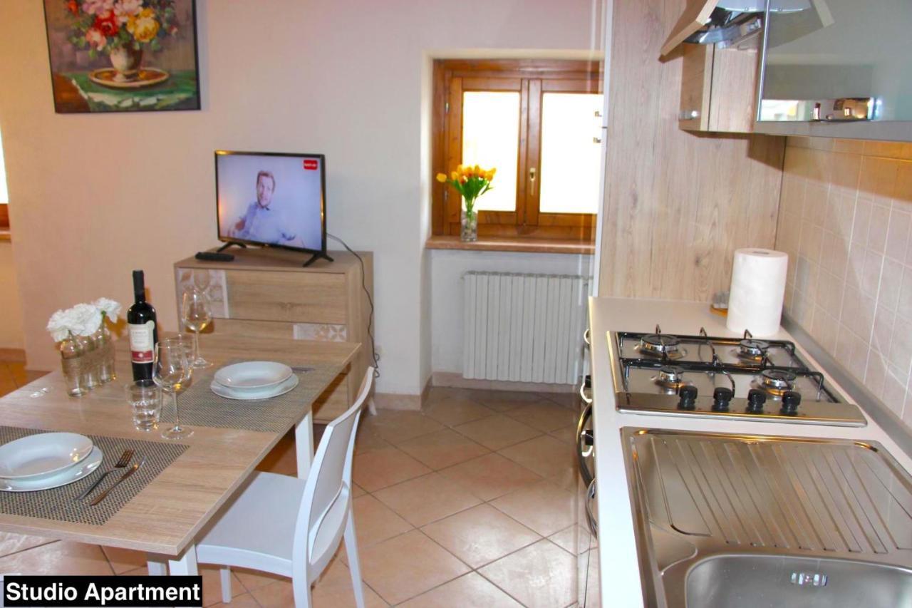 Апартаменты Casa Laila&Lisa - Immobiliare Azzurra Бардолино Экстерьер фото